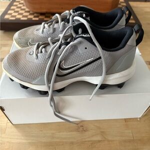 Boy’s  Nike Trout Baseball Cleats Size 5.5